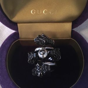 Gucci double wrap ring with tiger heads